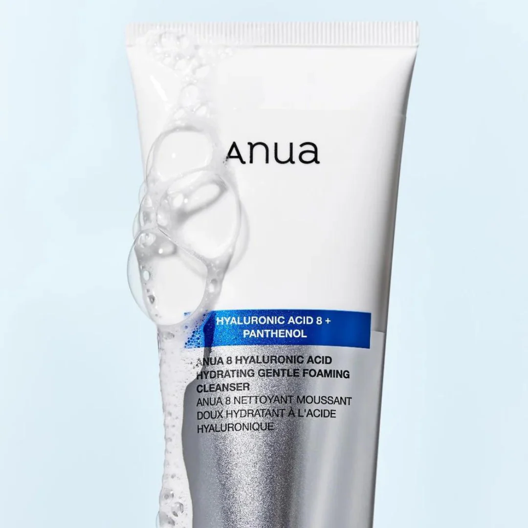 8 Hyaluronic Acid Hydrating Gentle Foaming Cleanser - 150 ml - Image 2