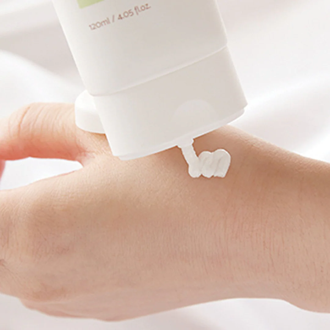 Centella Mild Cleansing Foam - 120 ml - Image 3